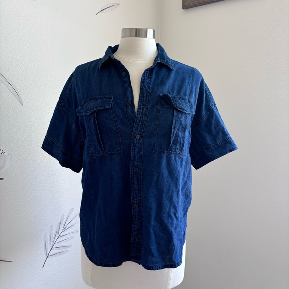 JCrew Lightweight linen blend short sleeve button down shirt - Picture 2 of 12